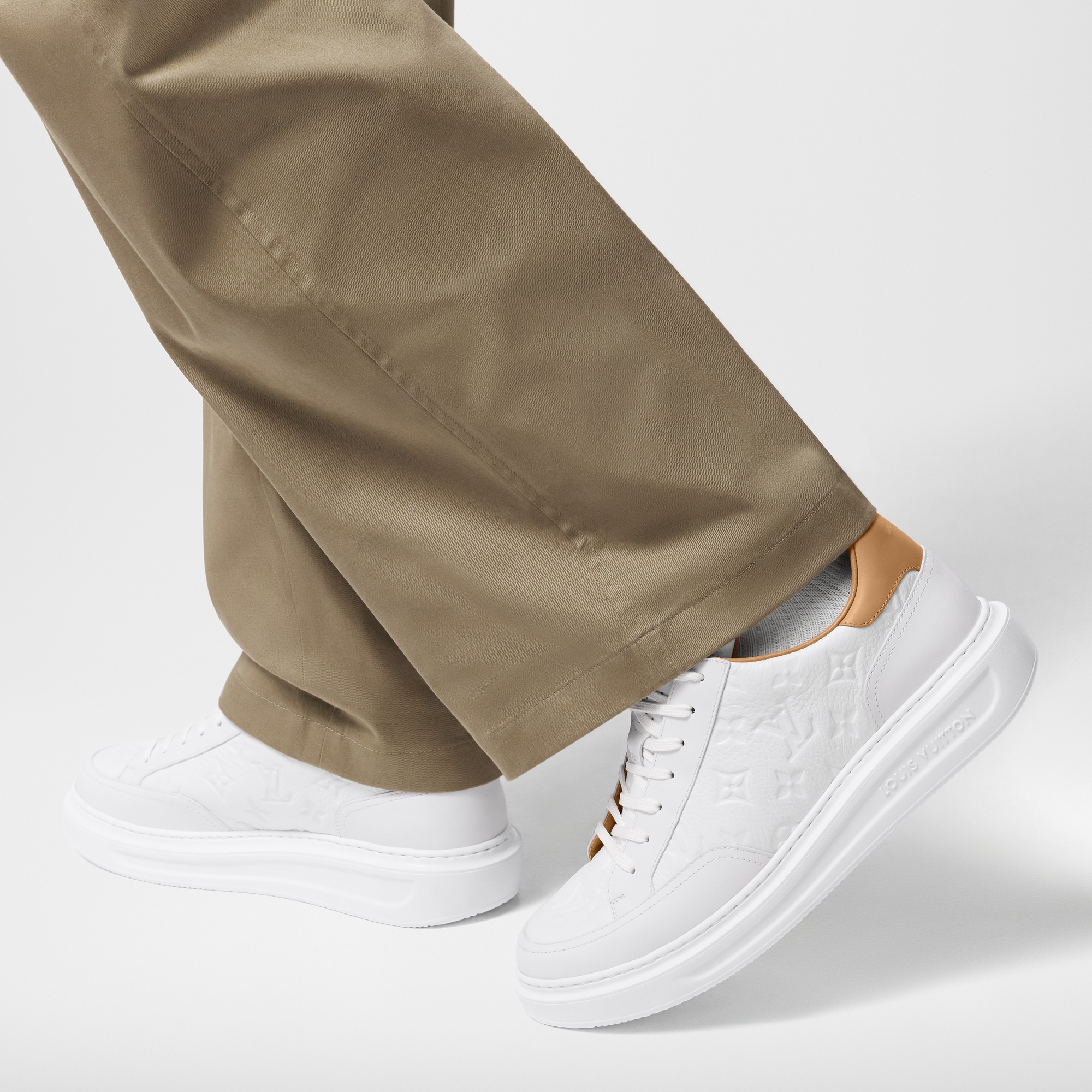 シグネチャースウィムボードショーツ ｜ルイ・ヴィトン 公式サイト